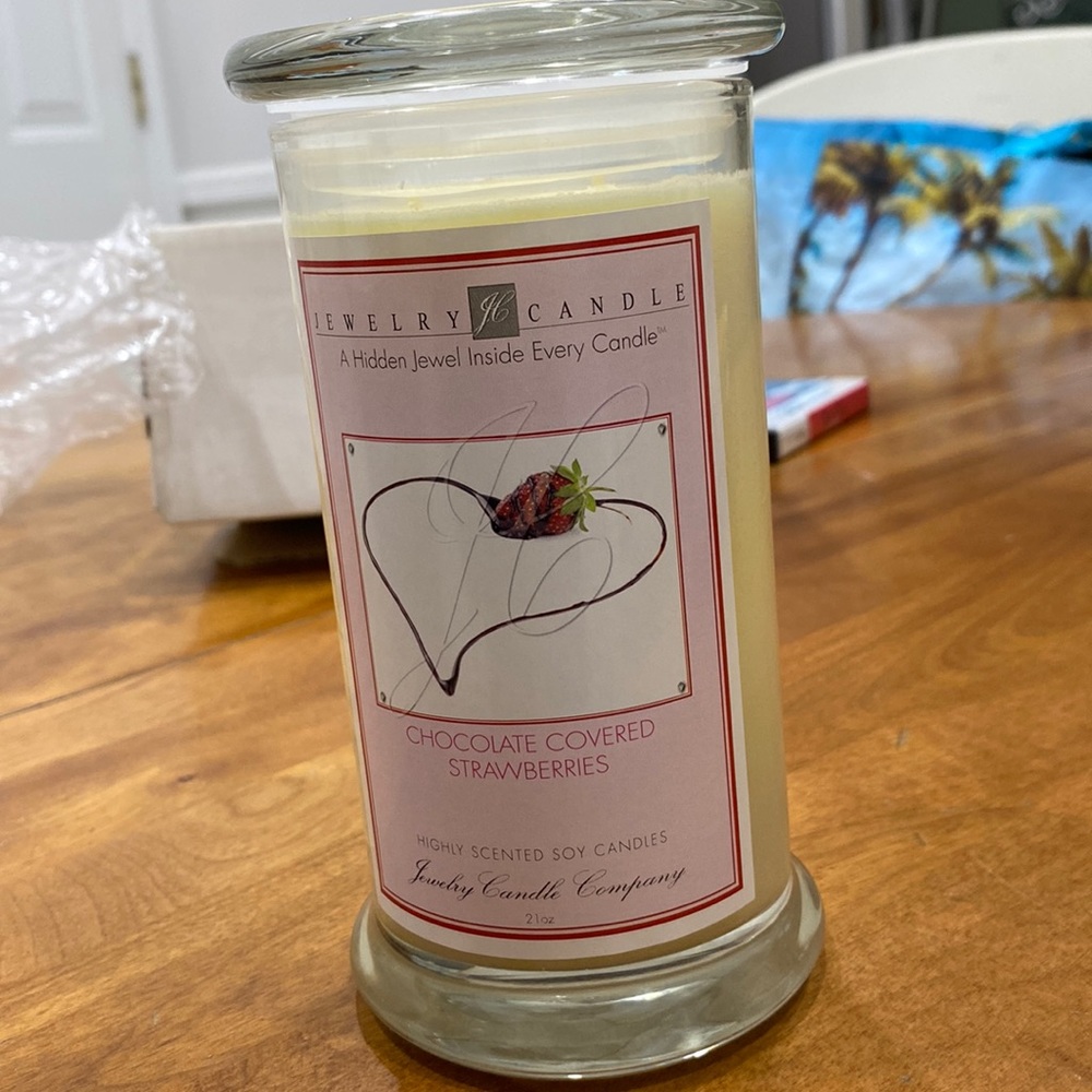 Jewelry candle.